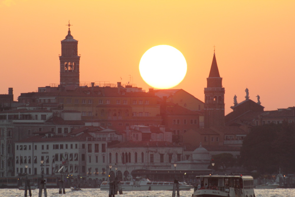 Lokation: Italien | Veneto | Cavallino Treporti | Sestière di Castello Kategorien: Sonnenauf-,untergang, Datum: 22.08.2011