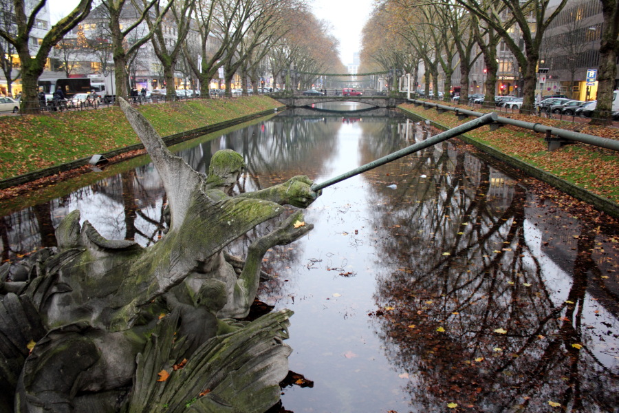 Lokation: Deutschland | Nordrhein-Westfalen | Düsseldorf | Stadtbezirk 01 Kategorien: Kanal, Datum: 19.11.2013