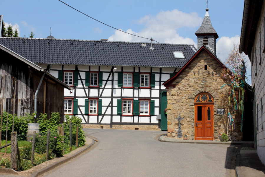 Lokation: Deutschland | Nordrhein-Westfalen | Bad Münstereifel | Gilsdorf Kategorien: Dorf, Datum: 31.05.2014