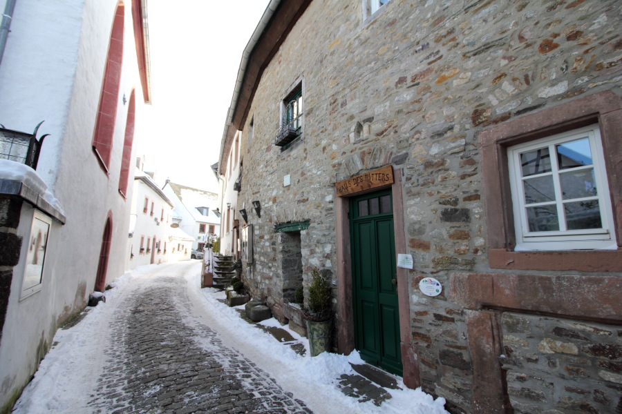 Lokation: Deutschland | Rheinland-Pfalz | Kerschenbach | Kronenburg Kategorien: Dorf, Datum: 07.02.2015
