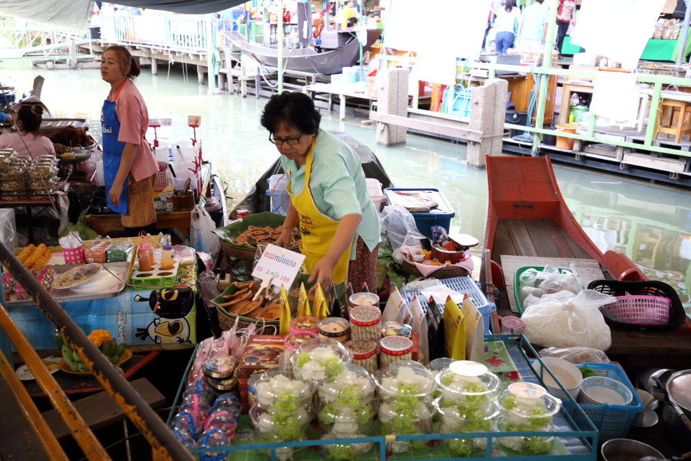 Lokation: Thailand | Phranakhon Si Ayutthaya | Pharnakhon Si Ayutthaya | Ban Wat Lot Chong Kategorien: Leute, Datum: 06.02.2016