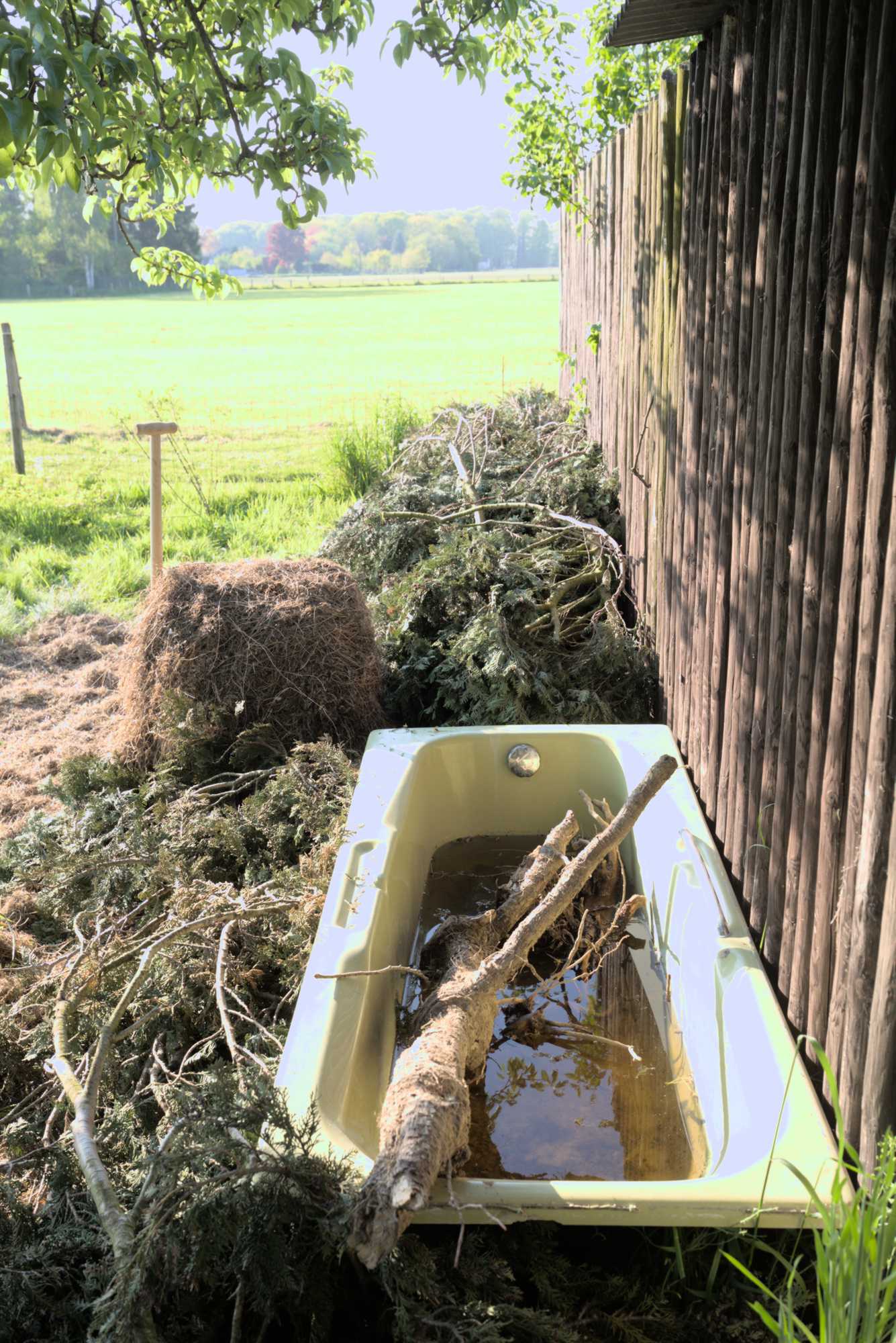 Lokation: Deutschland | Nordrhein-Westfalen | Heinsberg | Wassenberg Kategorien: Bau, Hortus rusticus, Datum: 10.05.2017