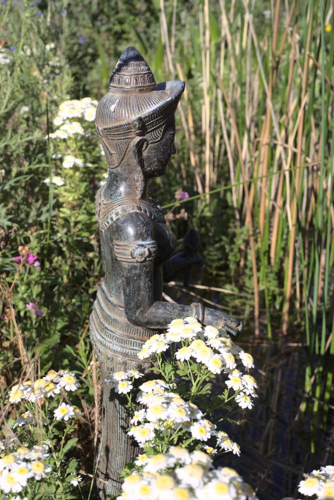 Lokation: Deutschland | Nordrhein-Westfalen | Heinsberg | Wassenberg Kategorien: Naturgarten, Buddha, Hortus rusticus, Landhausgarten, Datum: 21.06.2020