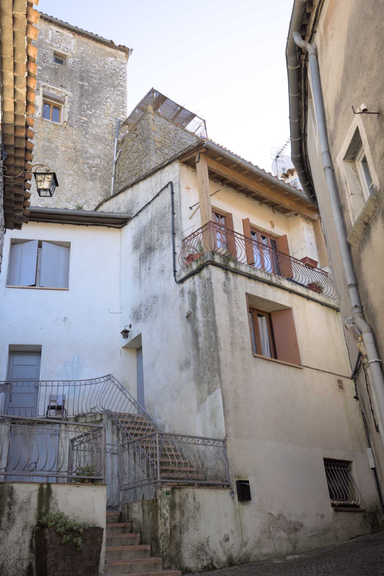 Lokation: Frankreich | Hérault | Lodève | Laroque Kategorien: Dorf, Datum: 23.02.2022