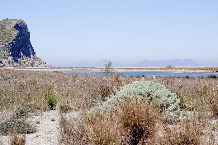 Lokation: Sizilien, Tindari Kategorien: Meer, Datum: 09.04.2006