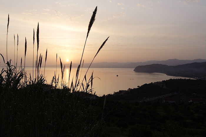 Lokation: Sizilien, Santamargherita Kategorien: Sonnenauf-,untergang, Datum: 10.04.2006